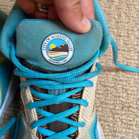 KAWHI hightops - Picture 2 of 5